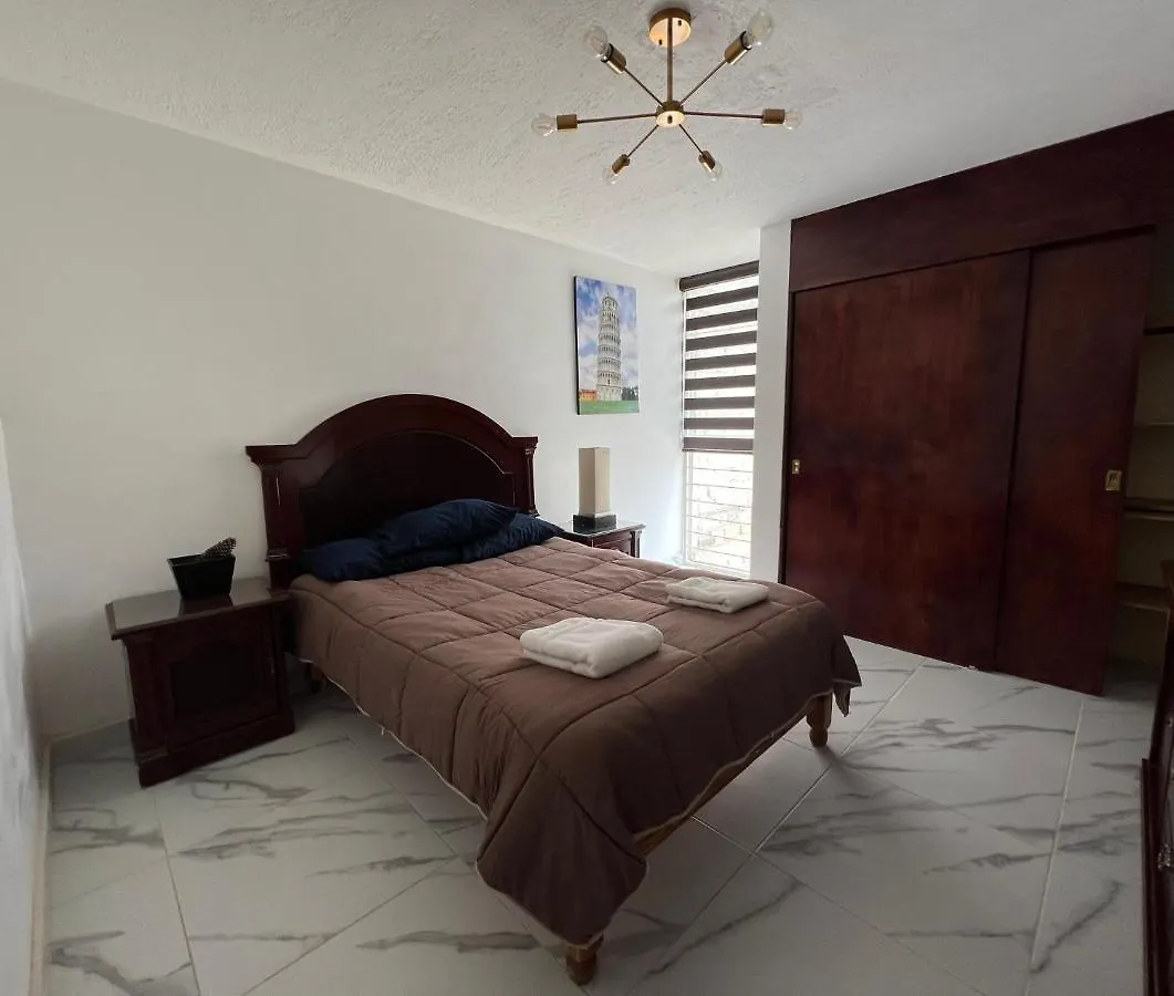 Comfortable Apartment With Parking, Best Location Guadalajara